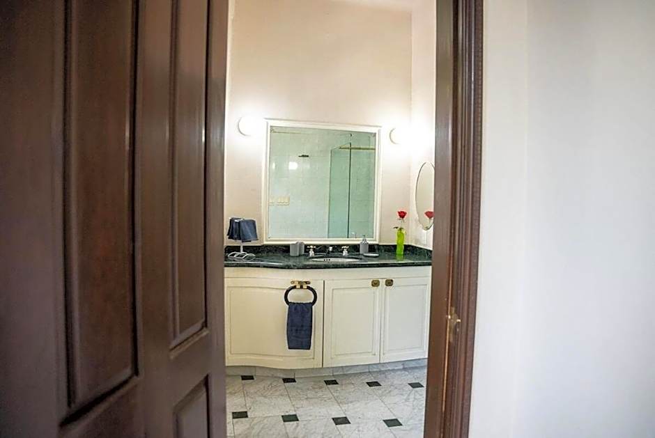 HABITACIONES EN EXCELENTE UBICACIÓN PARA 8 PERSONAS