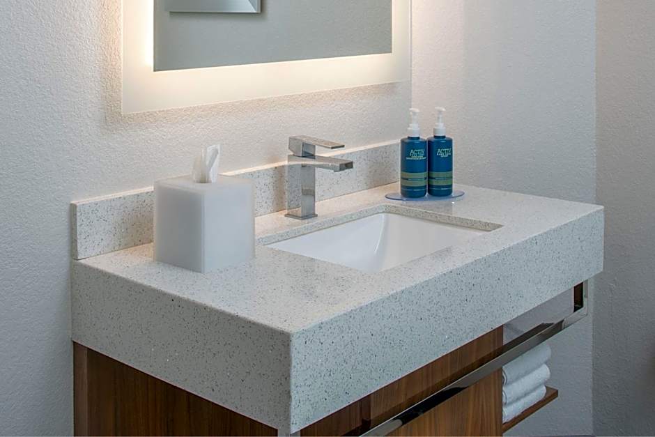 Four Points by Sheraton Alexandria