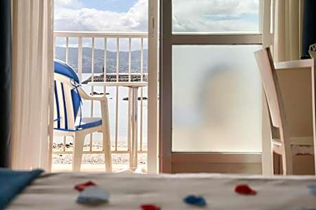 Double or Twin Room with Sea View - Top Floor