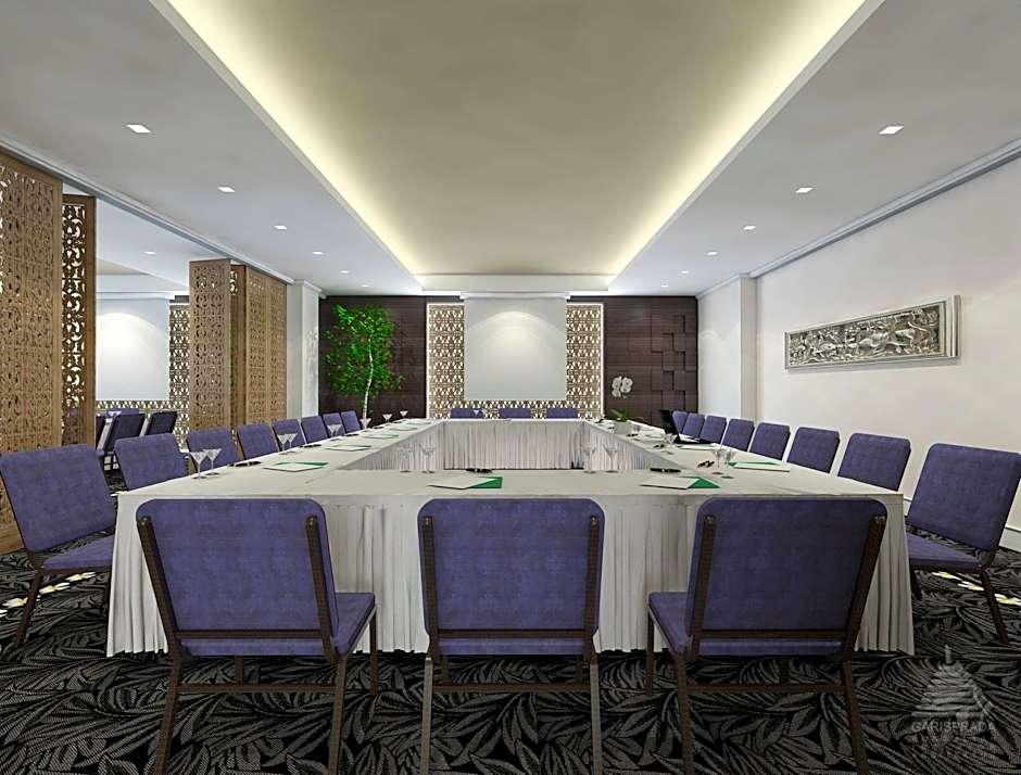 Jambuluwuk Oceano Seminyak Hotel