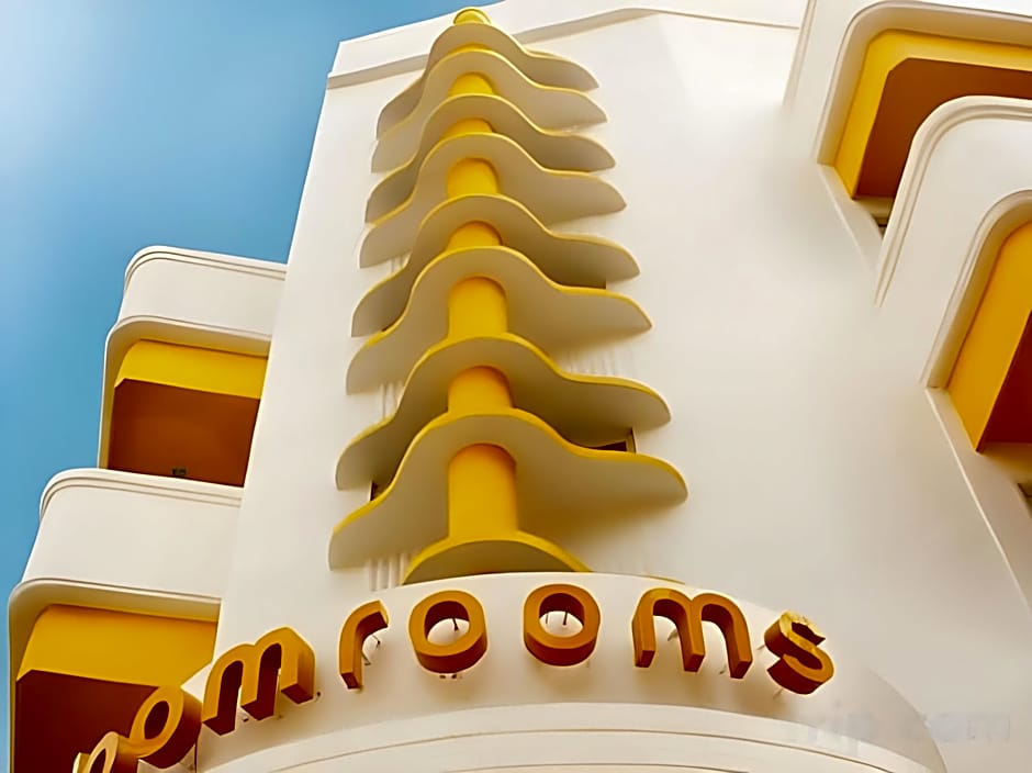 The Prime Balaji Deluxe @ New Delhi Railway Station Hotel