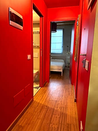 Superior One-Bedroom Apartment