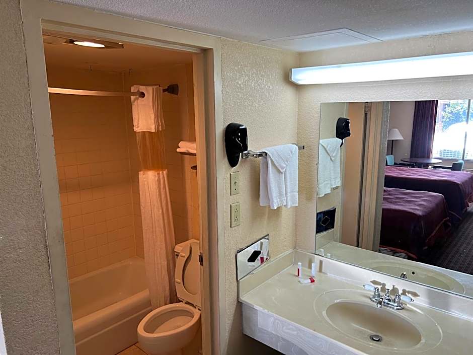 Rodeway Inn Cleveland TN I-75