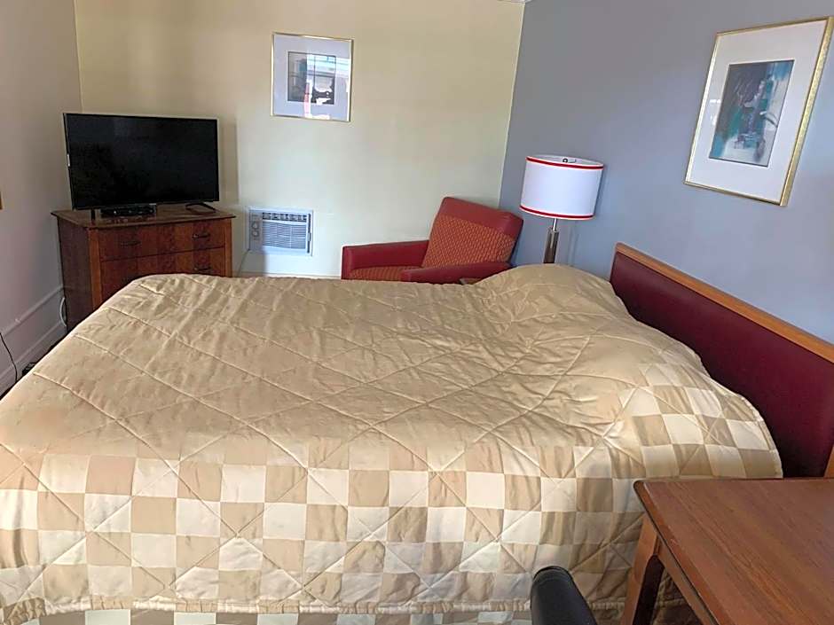 Stonehouse Motel and Restaurant