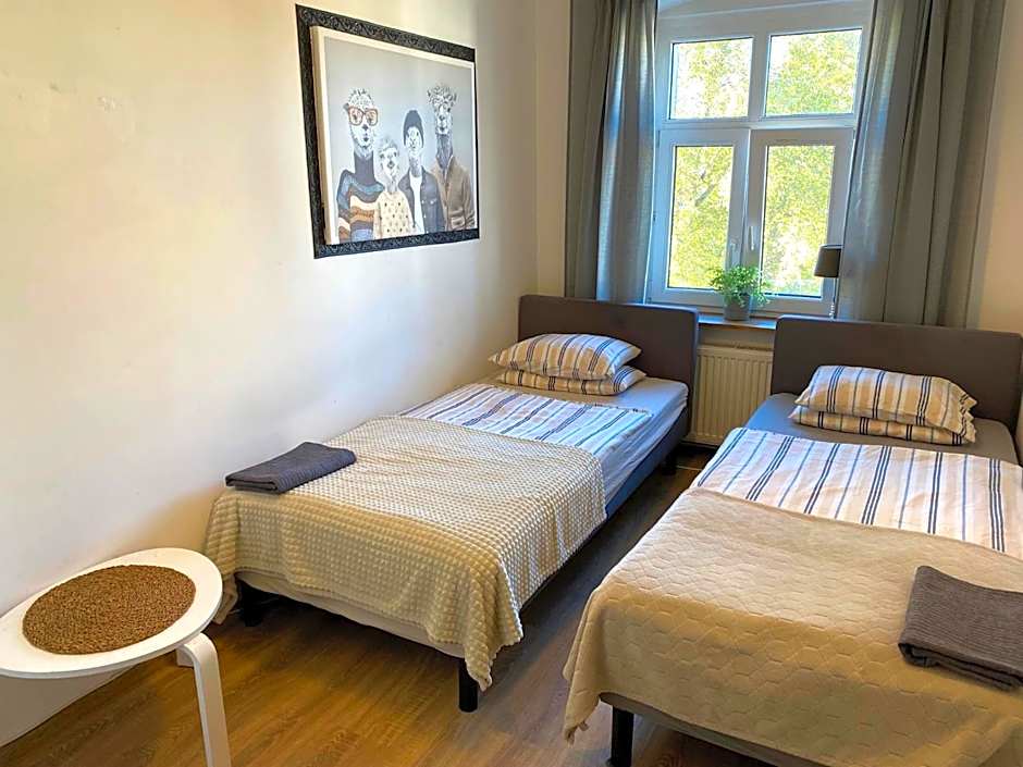 Lemuria Hostel Szkolna centrum