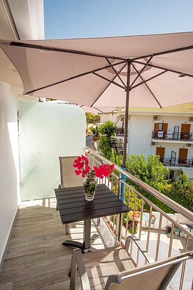 Serenity Luxe Suites