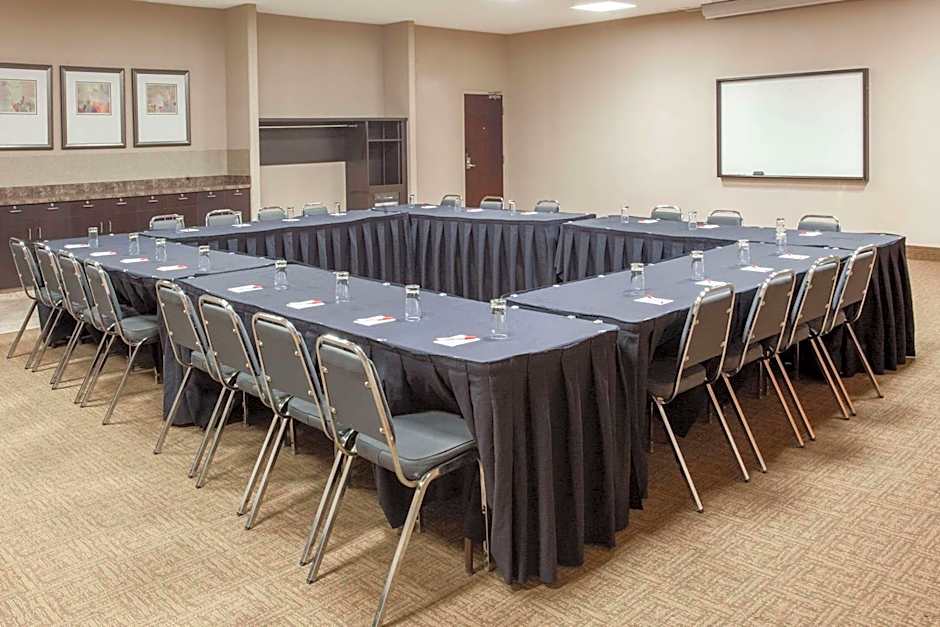 Ramada by Wyndham Brooks