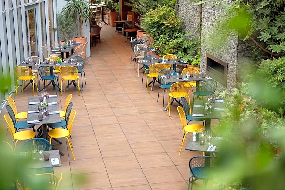 Renaissance by Marriott Paris Republique Hotel