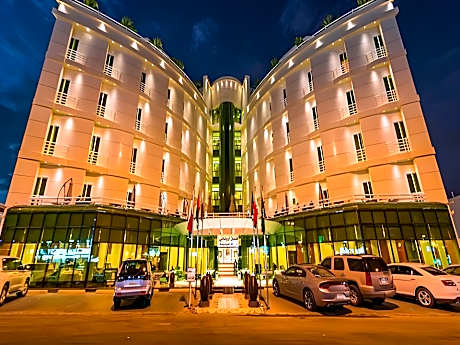 Aronani Hotel