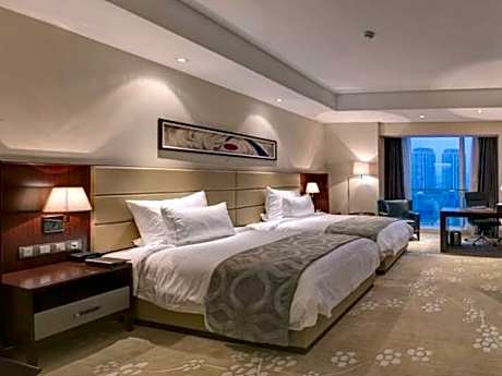 1 King Bed Junior Suite