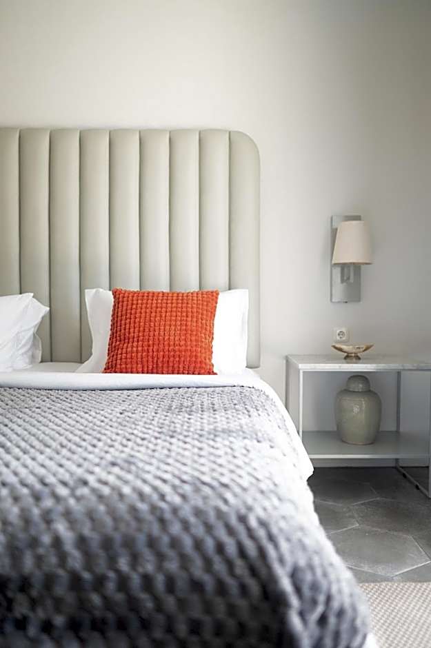 Lusa Beach Studios Under New Management And Newly Renovated