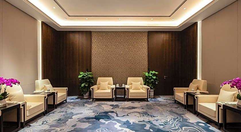 Grand Mercure Yichang Waitan