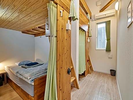 Bed in 4-Bed Mixed Dormitory Room