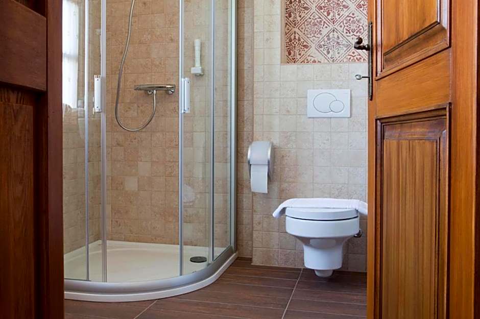 Halasi Pince Panzió