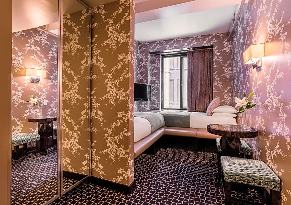 45 Times Square Hotel