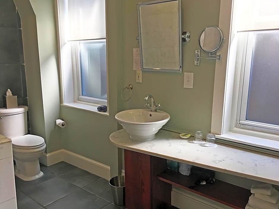 Morris House Hotel - Bed And Breakfast