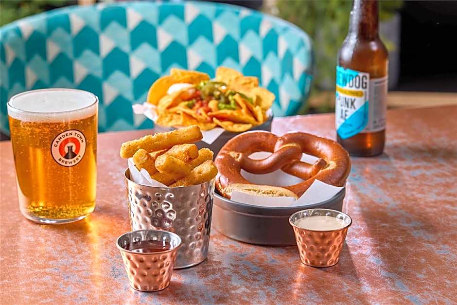 Travelodge Caterham Whyteleafe