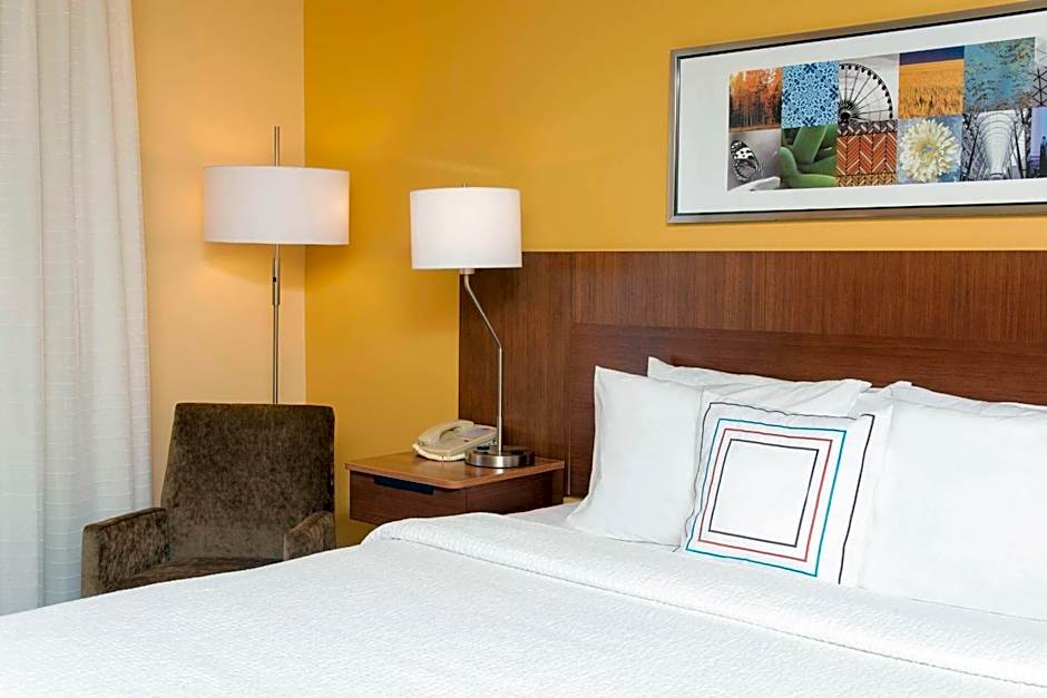 Fairfield Inn & Suites by Marriott Chicago St. Charles