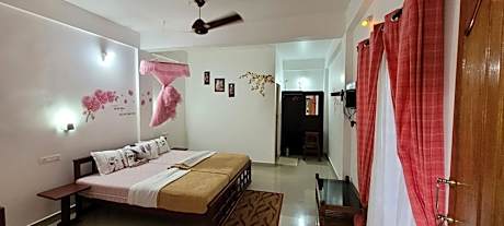Large Double Room