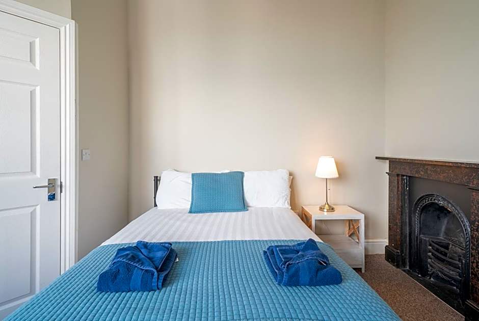 The Veteran Hotel & Bar