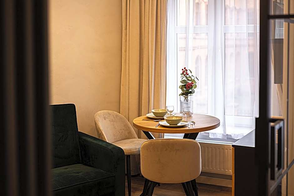 Klimatyczna Kamienica w Centrum Torunia - Garbary 12 by 2HomeRent