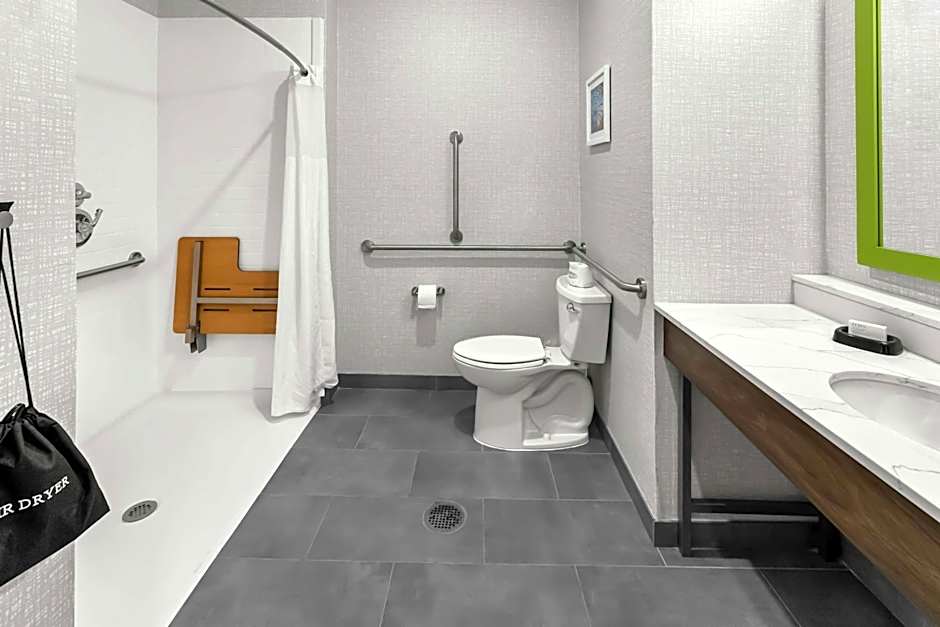 Hampton Inn by Hilton Dayton South
