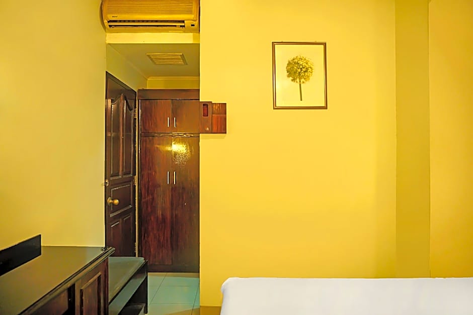 Collection O 92690 Hotel Limas