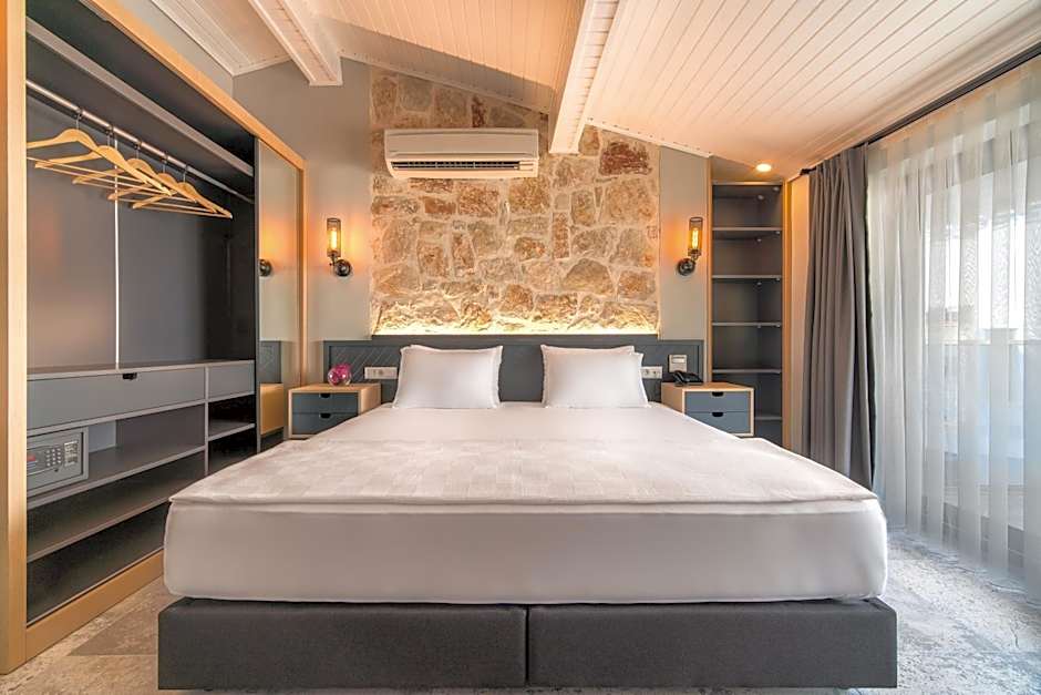 Isola 12 Hotel