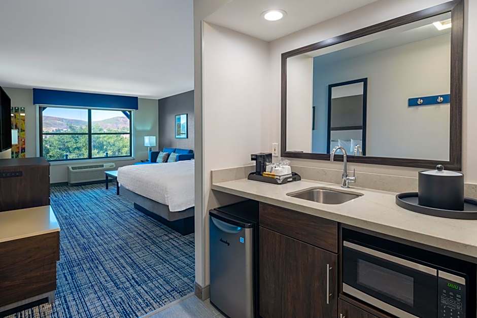 Hampton Inn By Hilton & Suites Agoura Hills