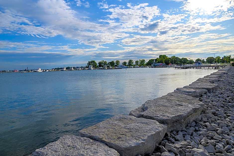 Days Inn by Wyndham Sarnia Harbourfront