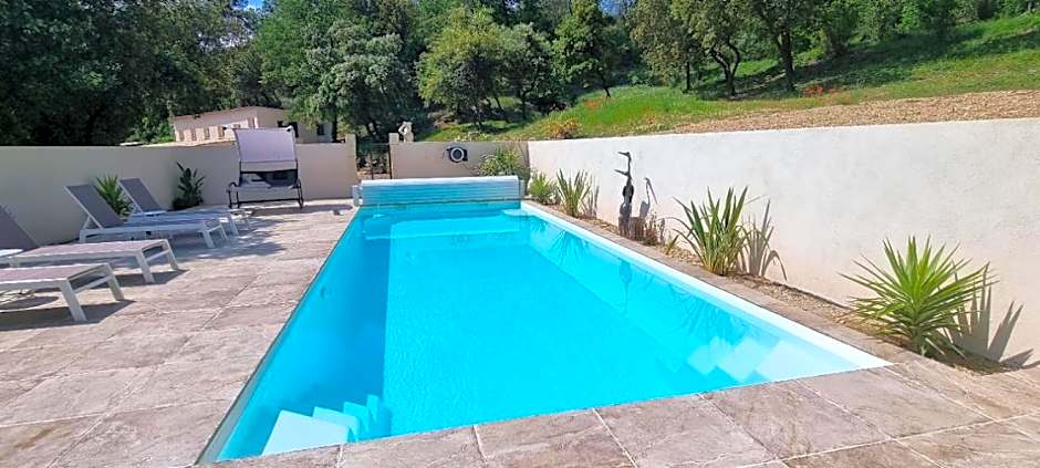 LES BOIS DE ZOLA entre Provence et Luberon