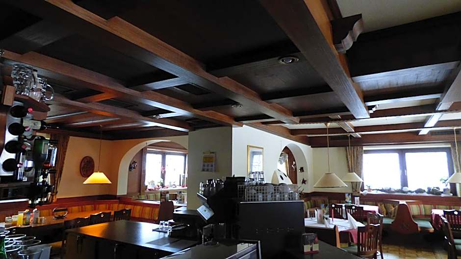 Hotel Dorfgasthof Schlösslstube