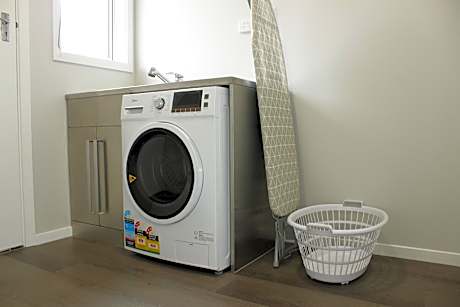 Superior Family Room for 6 People