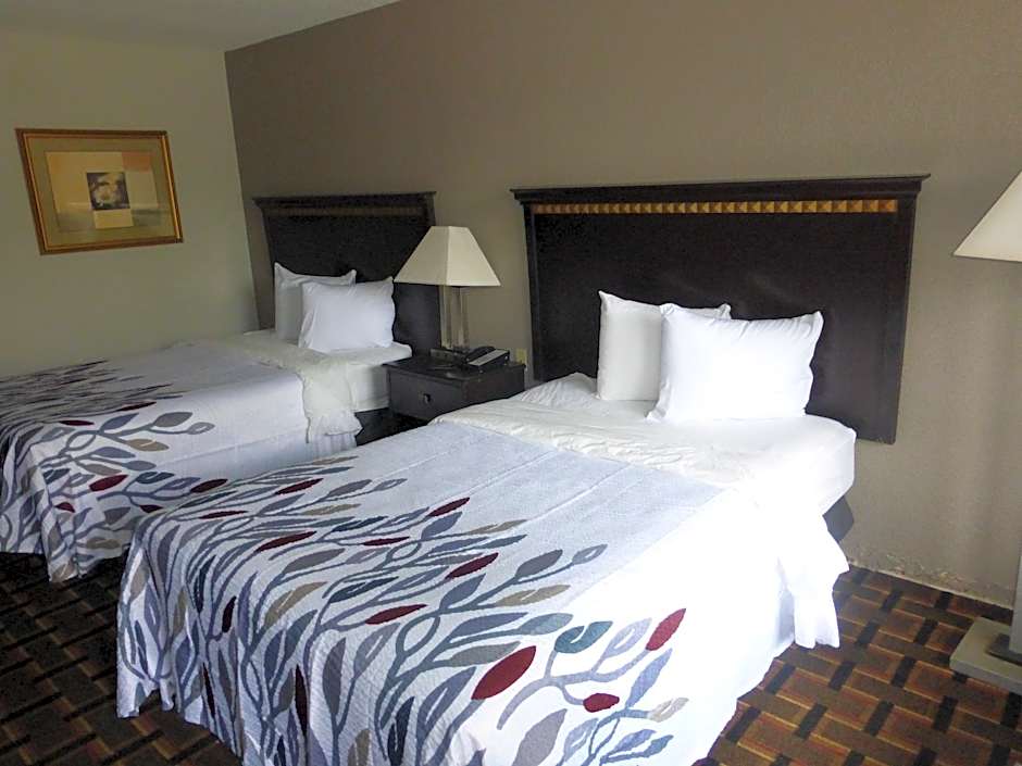 Red Roof Inn Evergreen