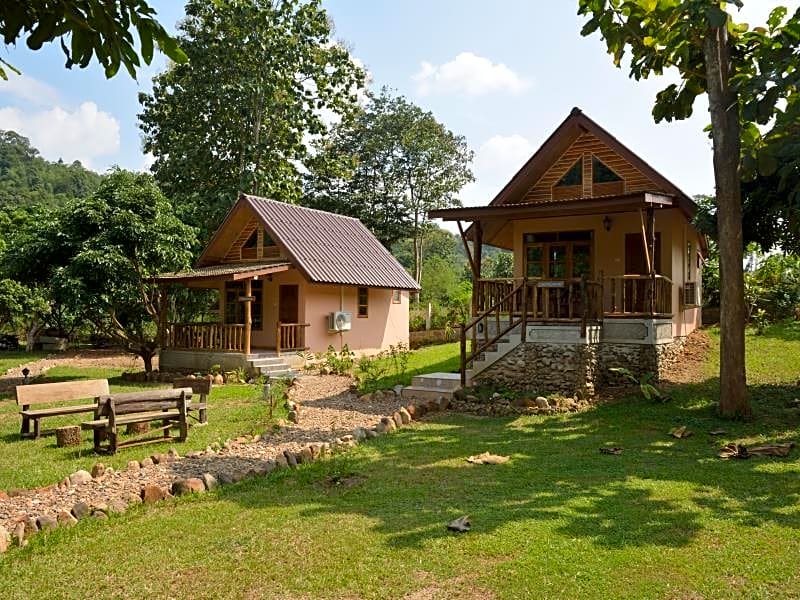 At Home Chiang Dao Resort
