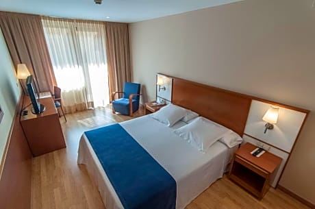 DOUBLE WITH BALCONY (2 PEOPLE)