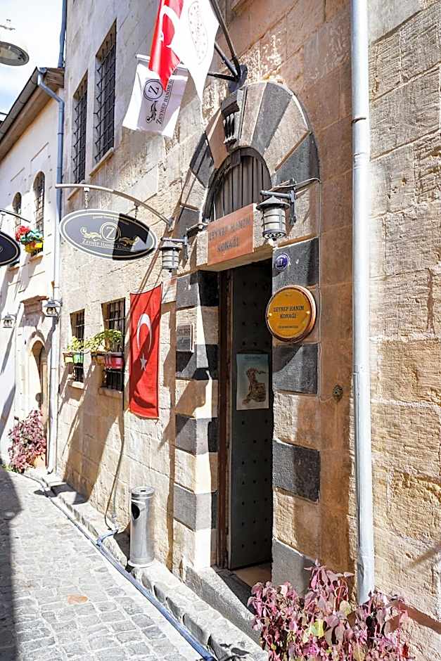 Zeynep Hanım Konağı