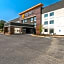 La Quinta Inn & Suites by Wyndham Little Rock North - Mccain Mall