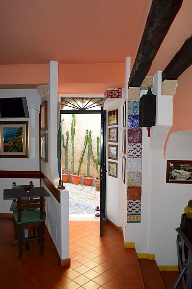 La Locandiera affittacamere