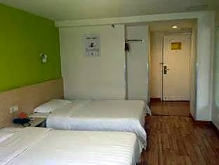 7 Days Inn Shenyang the Palace Huaiyuanmen Metro Station