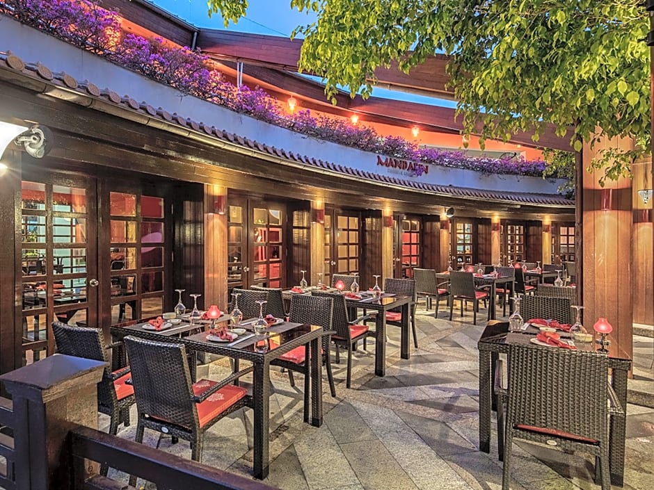 Rixos Sungate Hotel