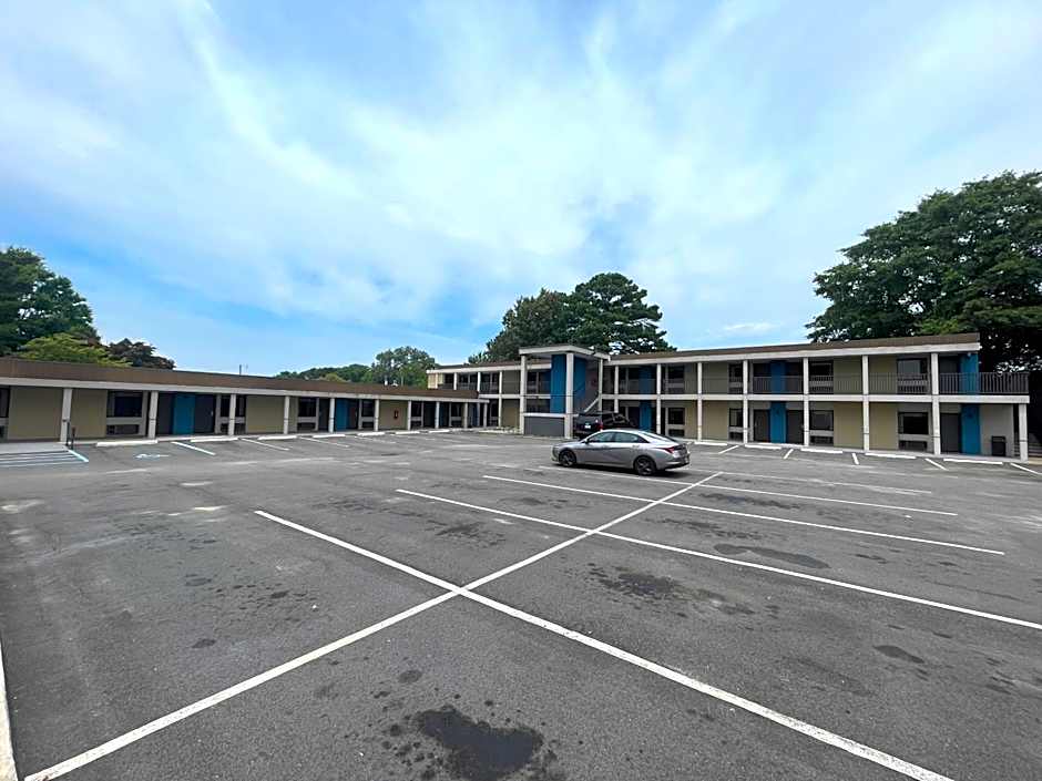 Motel 6 Norfolk, VA East Little Creek