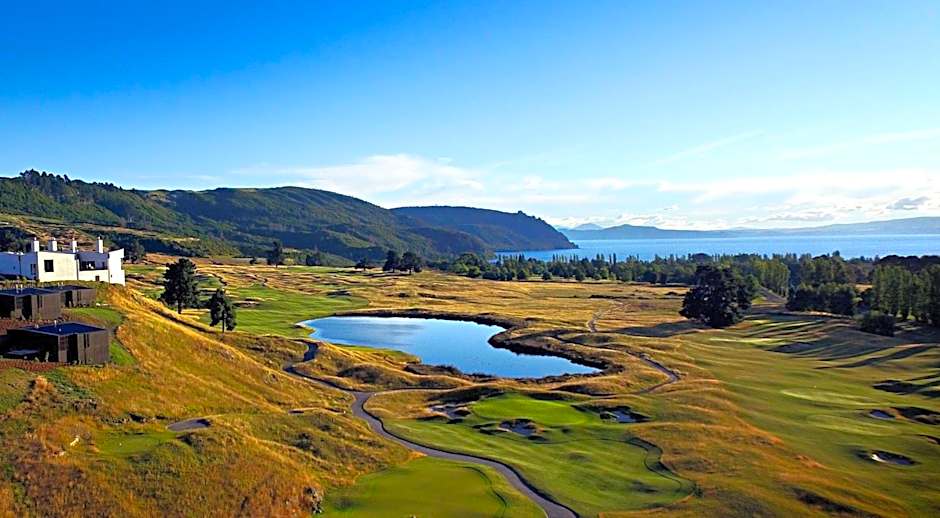 Kinloch Manor & Villas
