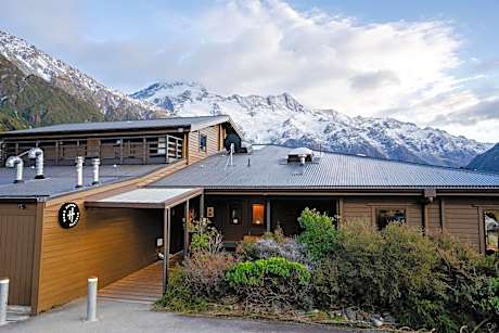Haka House Aoraki Mt Cook