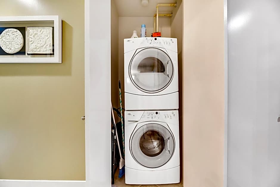 Diamond Beach Penthouse 5PH3