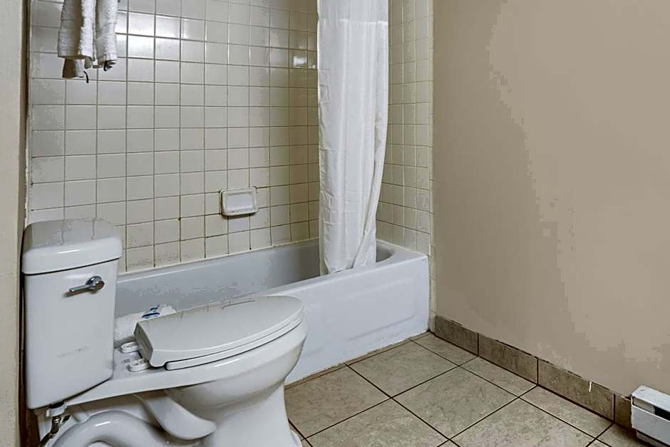 Devils Lake Inn By OYO Near Devils Lake Regional Airport