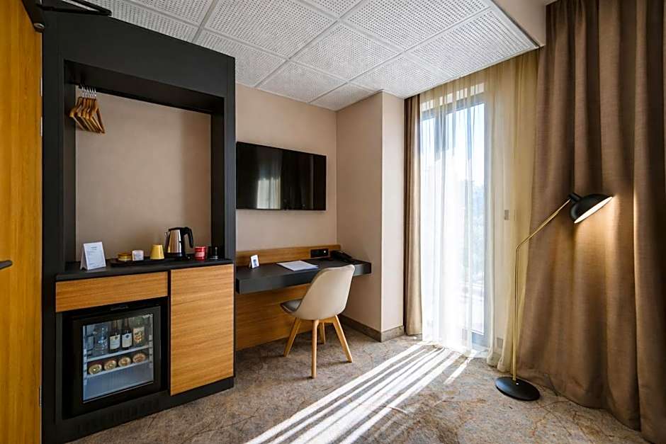B1 Downtown Hotel