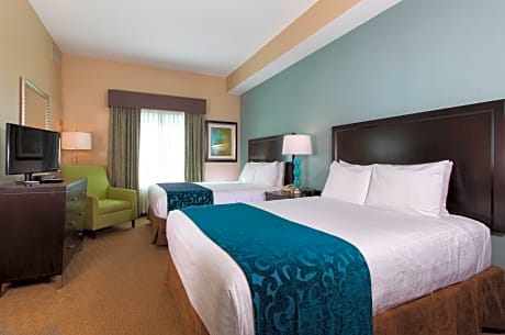 One-Bedroom Suite with Two Queen Beds (No Resort Fee)
