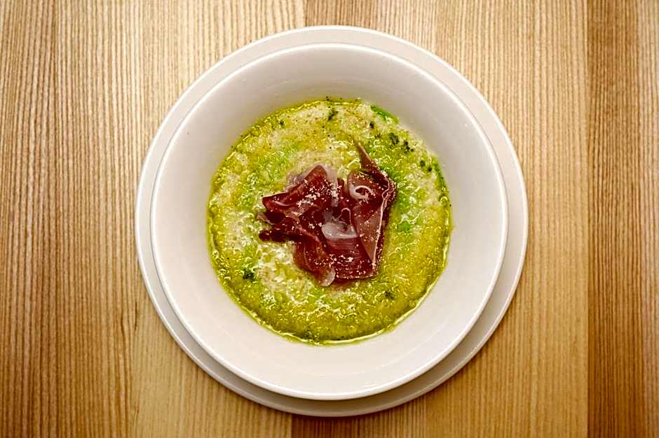 City Park Hotel by CHM