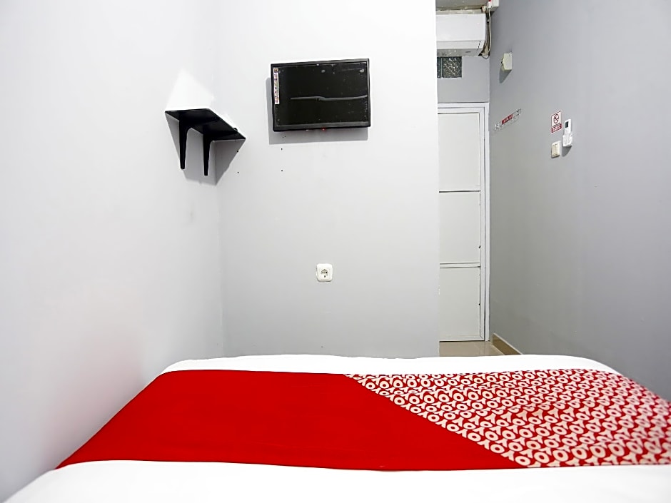 OYO 90848 J&b Rooms Bekasi